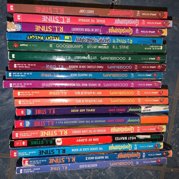 Goosebump vintage Title books - Picture 5 of 9